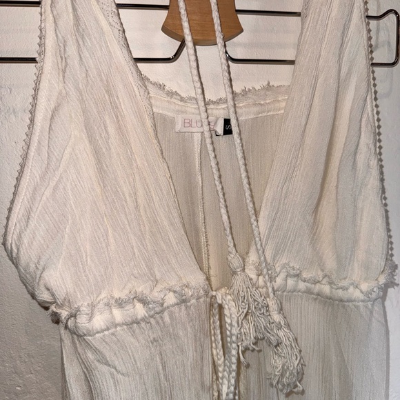Elegant Gauzy Tunic - Picture 2 of 5